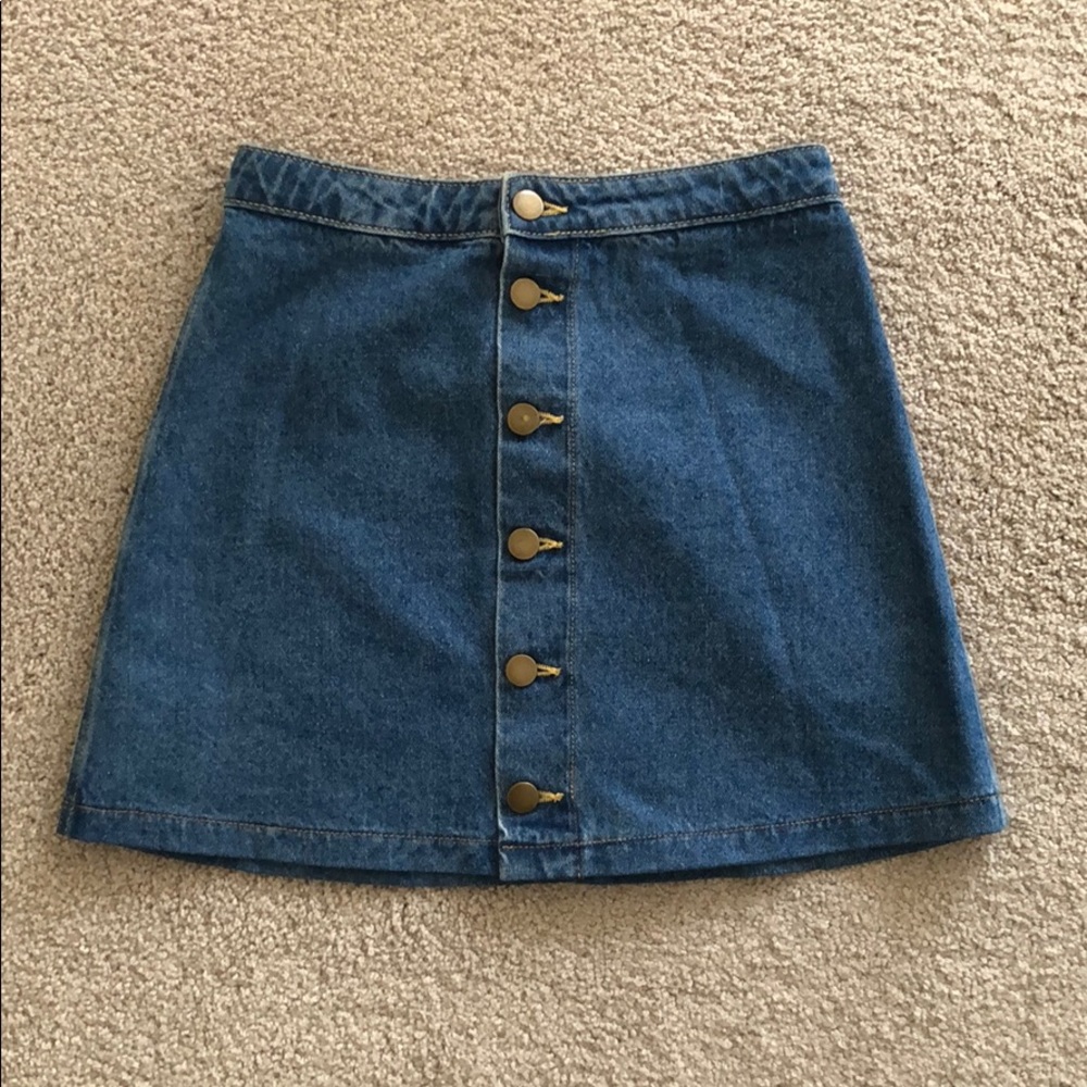 Denim button skirt